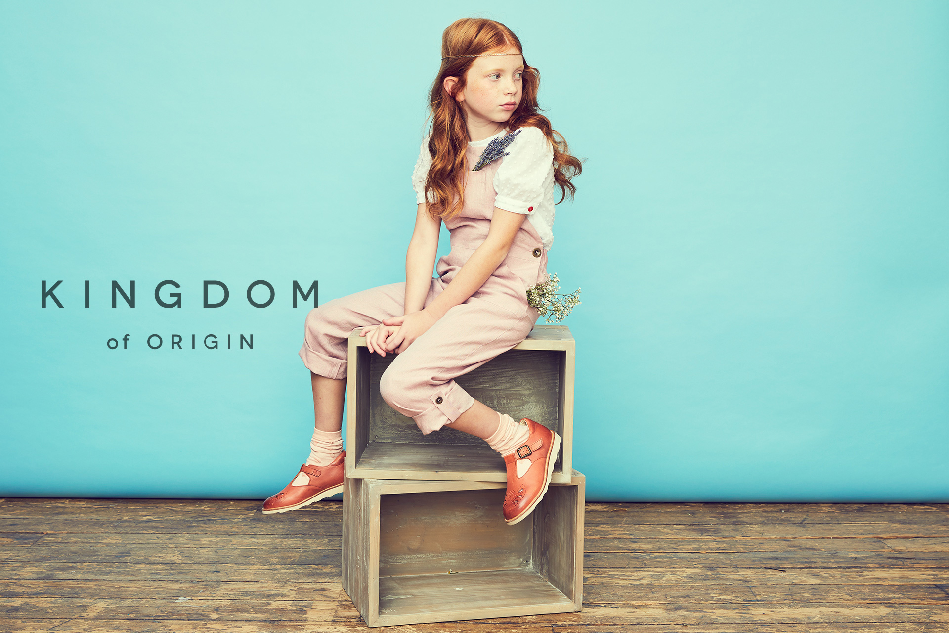 KOO girl kids fashion sitting on boxes